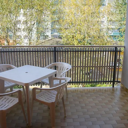 Adorable With Balcony - Beahost